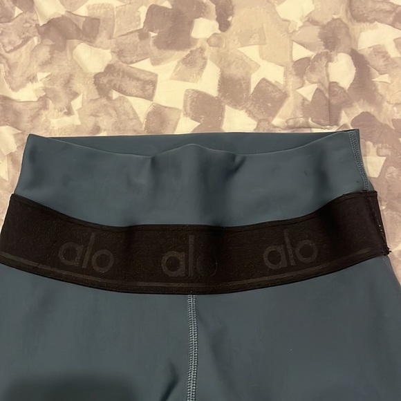 Alo leggings - Picture 3 of 5